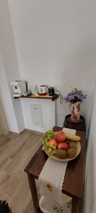 B & B Giu & Dany Bruscoli Εξωτερικό φωτογραφία