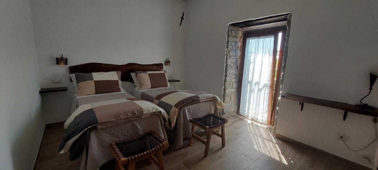 B & B Giu & Dany Bruscoli Εξωτερικό φωτογραφία